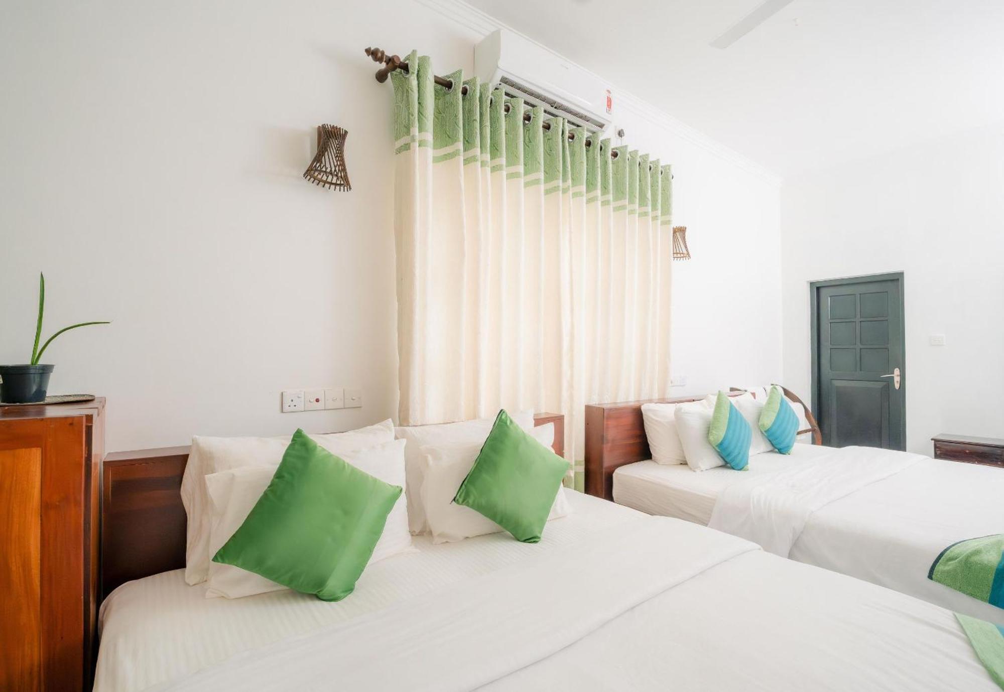 The Panorama Negombo Hotel Exterior foto